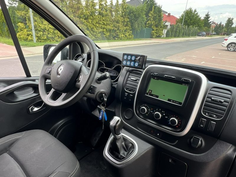 ambulansy Renault Trafic Renault Trafic Karetka Ambulans Ambulance Sanitarny EN1789