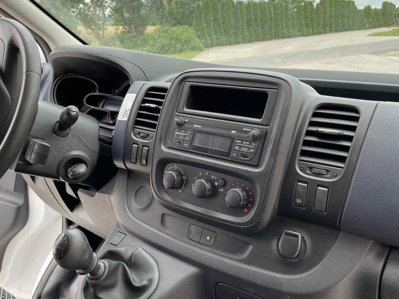 Opel Vivaro Opel Vivaro*Regały*Szuflady* pełna zabudowa