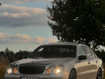 Mercedes Benz E500