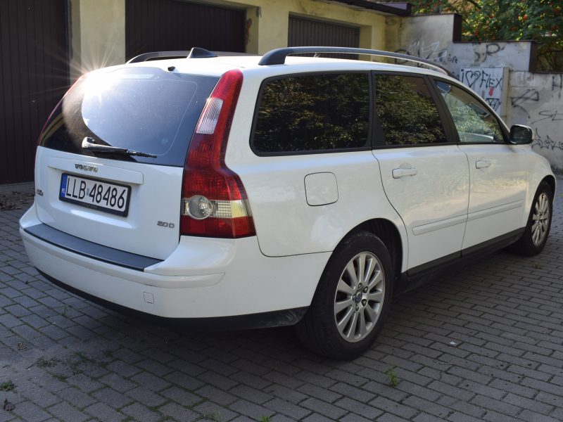 volvo v50