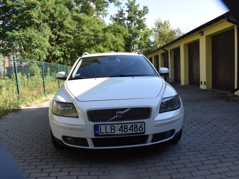 volvo v50
