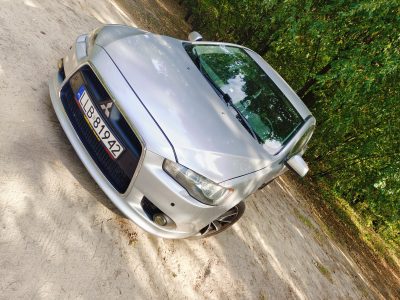 Mistubishi lancer VIII 2.0did