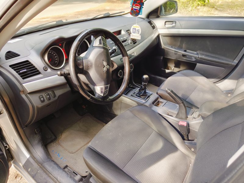 Mistubishi lancer VIII 2.0did