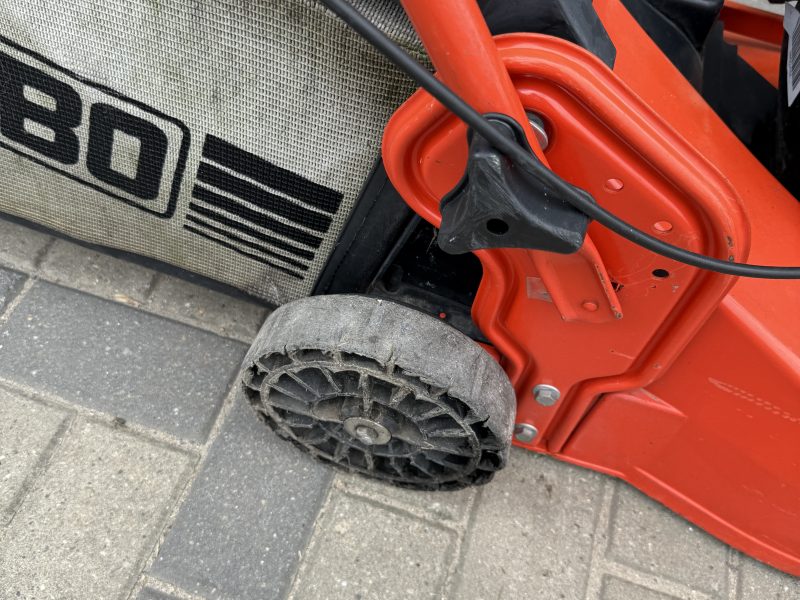 Kosiarka spalinowa SABO 52-A Economy z napędem z koszem