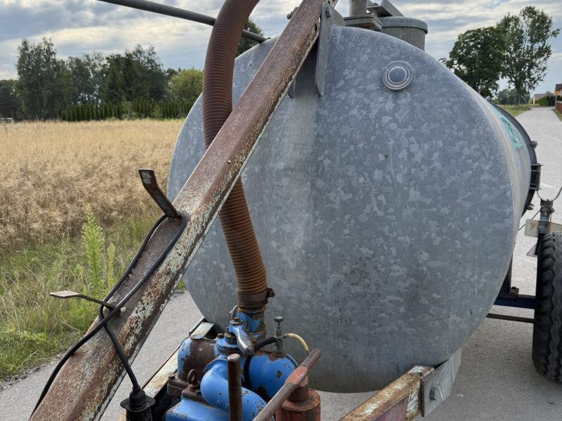 Beczkowóz Holz 3000l beczka szambowóz zachodni