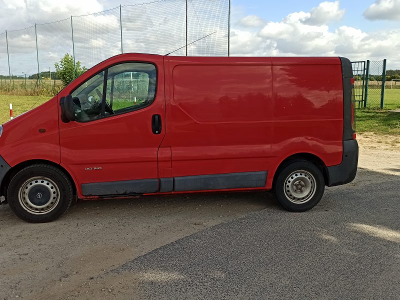 Renault Trafic 2.5 CDTI, 135 KM, Klimatyzacja, Hak, Nowy PT