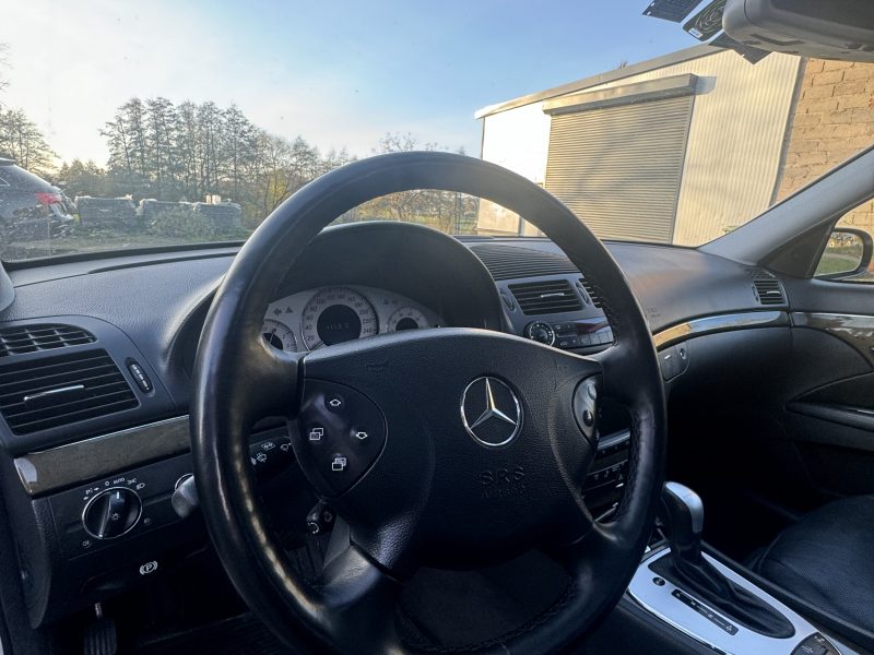 Mercedes Benz E500