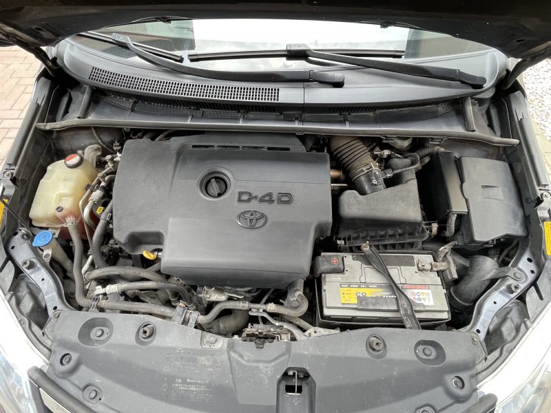 Toyota Avensis Toyota Avensis T27 D-4D 124KM