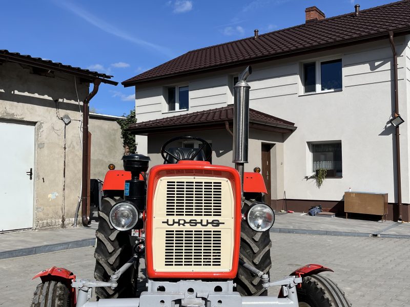 Ursus c330