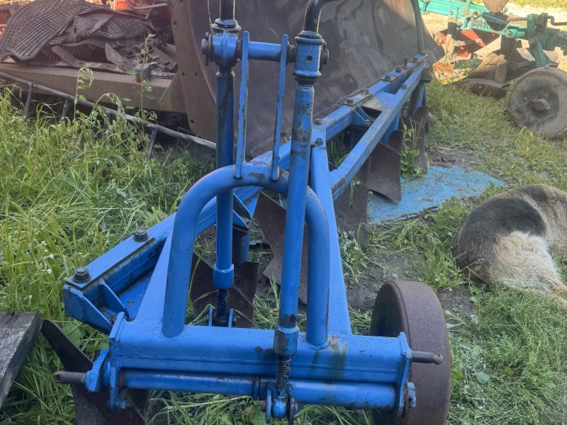 Pług podorywkowy 6 skib C360
