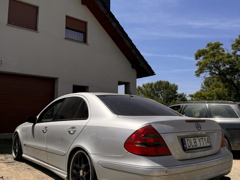Mercedes Benz E500
