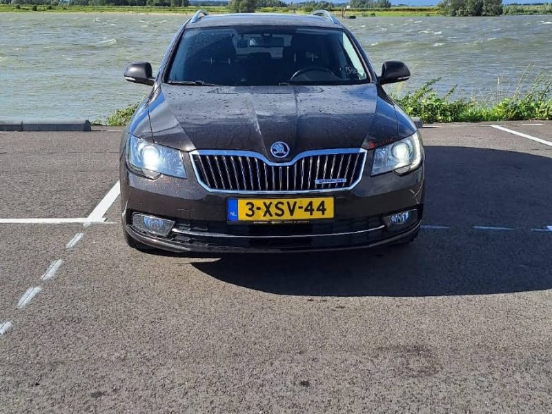 Skoda superb 1.6 diesel