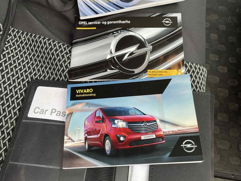 Opel Vivaro Opel Vivaro*Regały*Szuflady* pełna zabudowa
