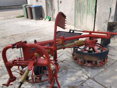 Zgrabiarka kuhn haybob 360