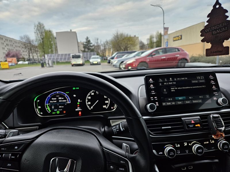 Sprzedam Hondę Accord Hybryda 2022r Tanio