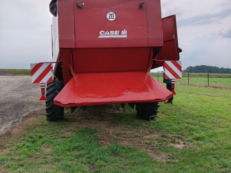 Kombajn zbożowy Case CF 80