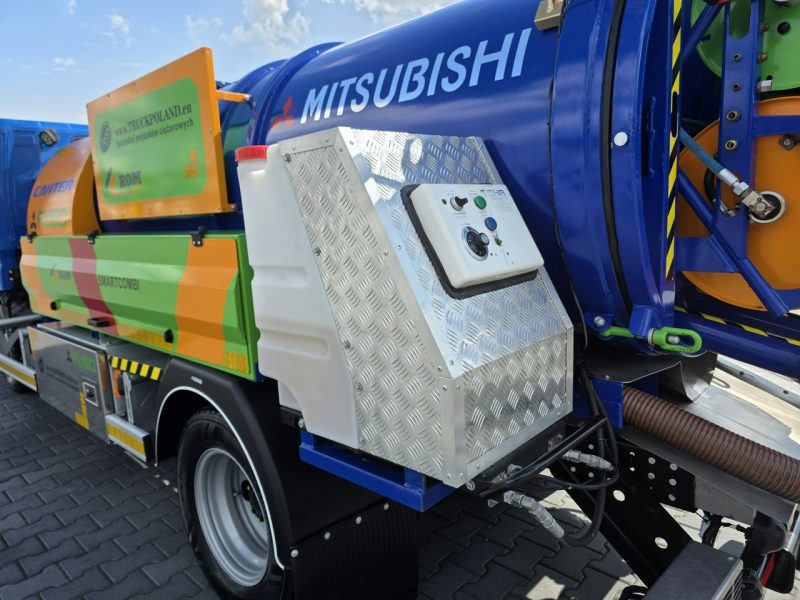 Mitsubishi ROM SMART COMBI WUKO GORĄCA WODA DO CZYSZCZENIA KANAŁÓW WUKO asenizacyjny separator beczka odpady czyszczenie kanalizacja