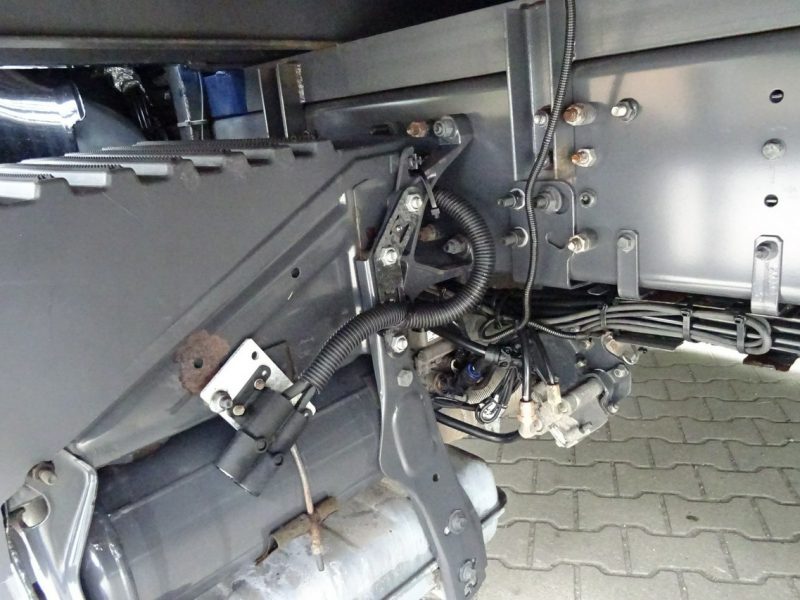 Scania P250 Euro 6 kontener 19 palet winda klapa Scania P 250 Euro 6 kontener 19 palet winda klapa poduszki sprowadzony