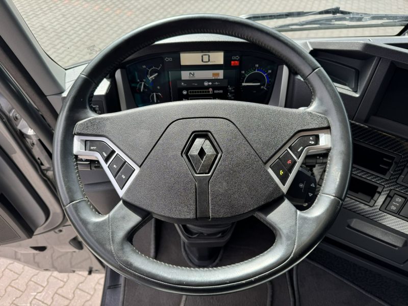 Renault Gama T 520 HIGH CAB Silnik 13litrów Euro 6 Low deck Mega Mały przebieg Bogata opcja wyposażenia Super Stan UNIKAT CESJA