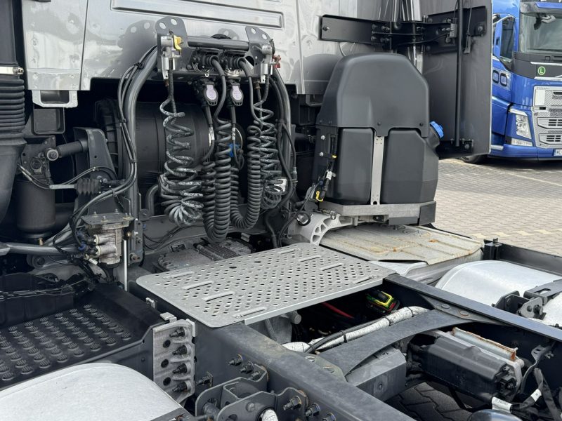 Renault Gama T 520 HIGH CAB Silnik 13litrów Euro 6 Low deck Mega Mały przebieg Bogata opcja wyposażenia Super Stan UNIKAT CESJA