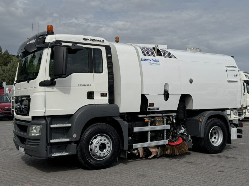 MAN TGS 18.320 E5 BUCHER OPTIFANT 8000 Zamiatarka Uliczna Euro 6 EUROVOIRIE RosRoca Dwustronna mało używana (Brock Schmitd Faun)