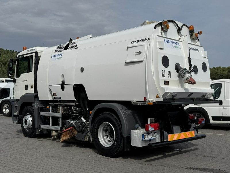 MAN TGS 18.320 E5 BUCHER OPTIFANT 8000 Zamiatarka Uliczna Euro 6 EUROVOIRIE RosRoca Dwustronna mało używana (Brock Schmitd Faun)