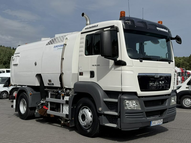 MAN TGS 18.320 E5 BUCHER OPTIFANT 8000 Zamiatarka Uliczna Euro 6 EUROVOIRIE RosRoca Dwustronna mało używana (Brock Schmitd Faun)