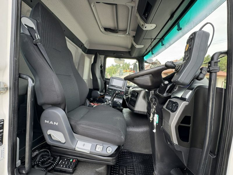 MAN TGS 18.320 E5 BUCHER OPTIFANT 8000 Zamiatarka Uliczna Euro 6 EUROVOIRIE RosRoca Dwustronna mało używana (Brock Schmitd Faun)