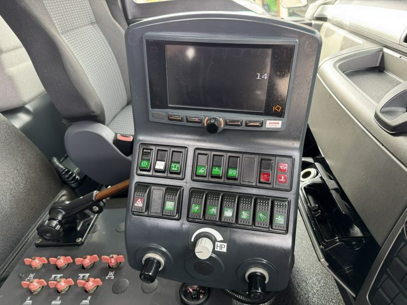 MAN TGS 18.320 E5 BUCHER OPTIFANT 8000 Zamiatarka Uliczna Euro 6 EUROVOIRIE RosRoca Dwustronna mało używana (Brock Schmitd Faun)