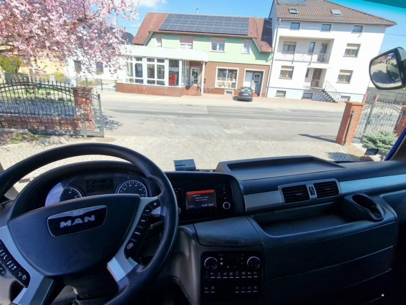 MAN TGX 18.440 LOW DECK XXL RETARDER Euro 6 4x2 LLS U klima postojowa , bogate wyposażenie 2015 r