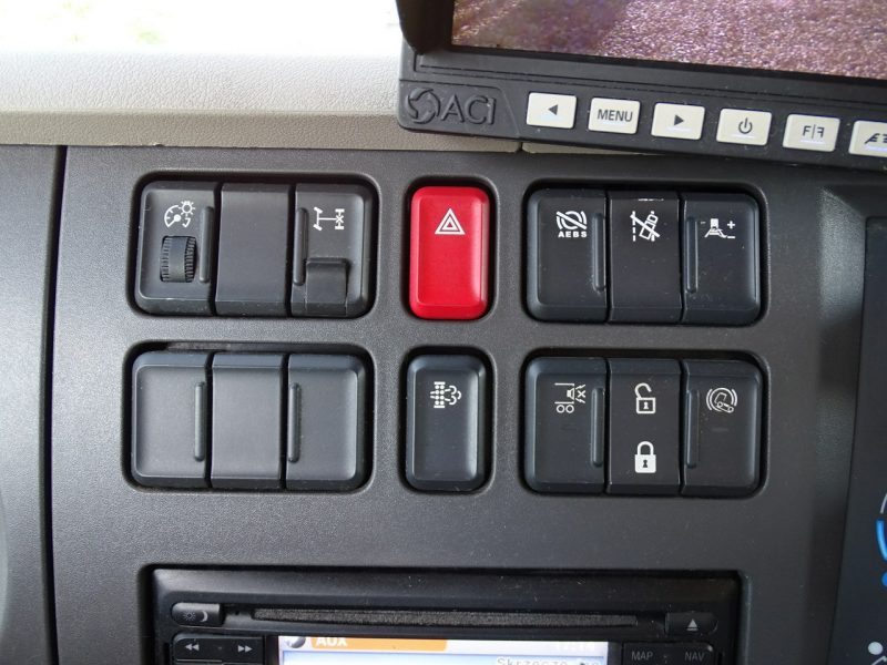 DAF LF 320 Kontener Sprowadzony Euro 6 Winda Klima , Blokada Mostu , Książka Serwisowa , Poduszki, Aktywny Tempomat