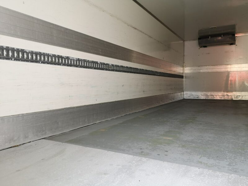 DAF CF 370 Chłodnia 3 Osiowa Winda Manual Niski Przebieg! Salon Polska! Jeden Właściciel! Euro 6! 6x2!