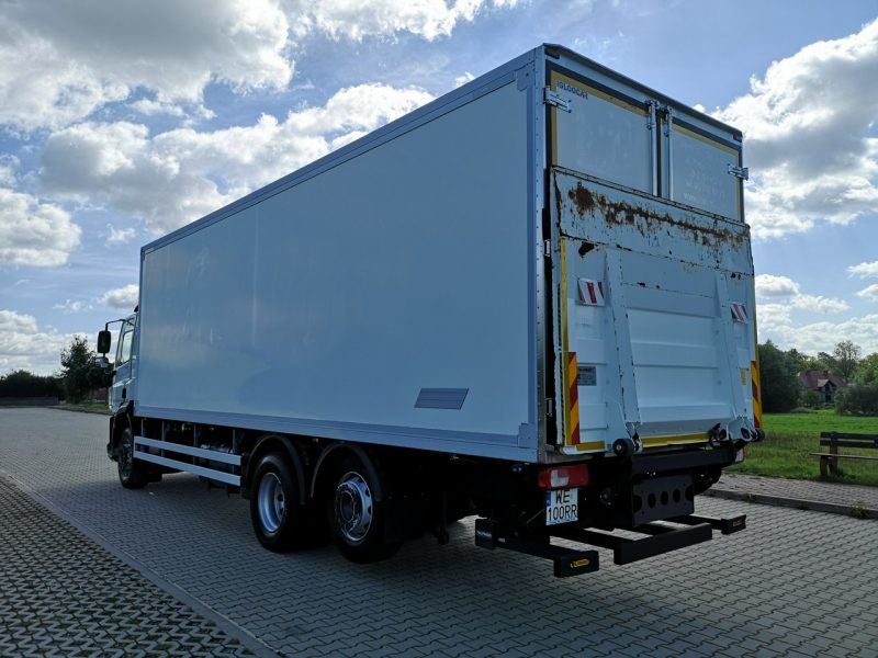 DAF CF 370 Chłodnia 3 Osiowa Winda Manual Niski Przebieg! Salon Polska! Jeden Właściciel! Euro 6! 6x2!