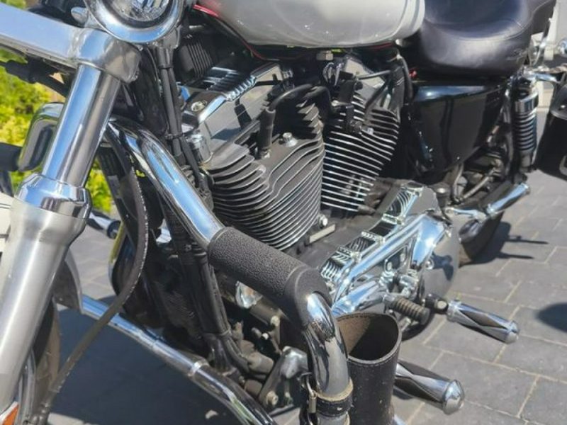 Harley-Davidson Sportster 1200 Super stan