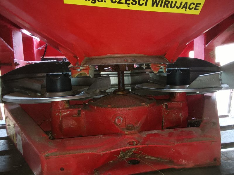Rozsiewacz Kunh MDS 921