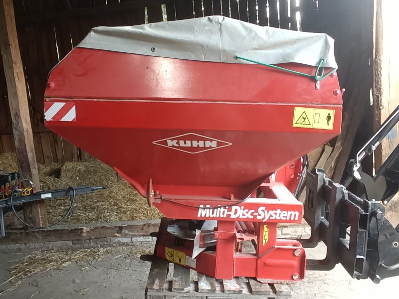 Rozsiewacz Kunh MDS 921