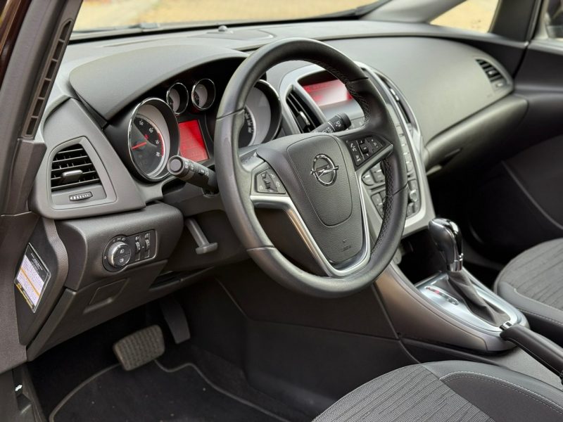 Opel Astra 1.4 Turbo J (2009-2019)