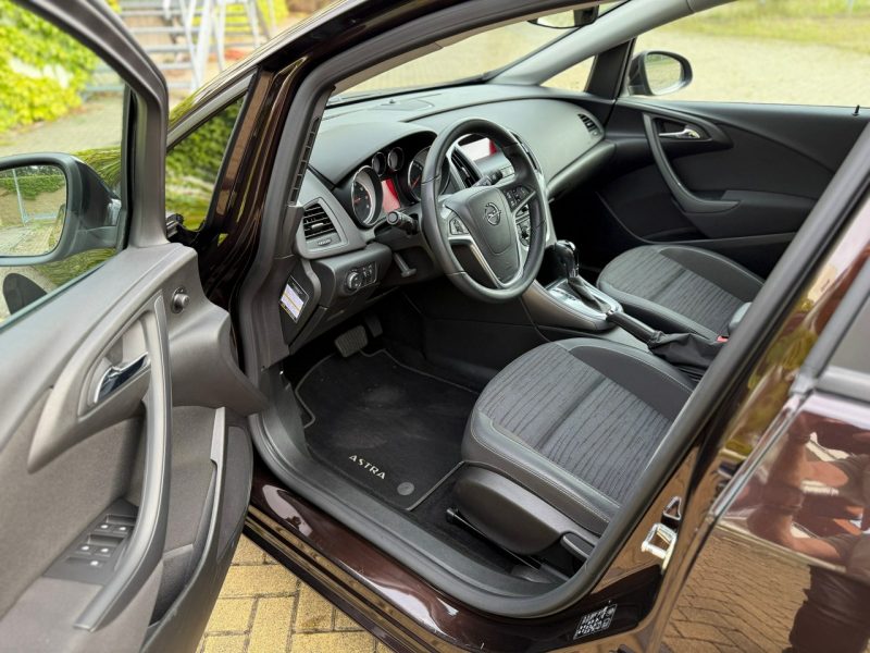 Opel Astra 1.4 Turbo J (2009-2019)