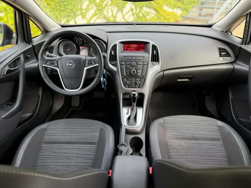 Opel Astra 1.4 Turbo J (2009-2019)