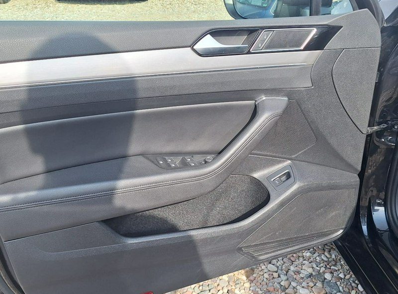 Volkswagen Passat Deska Digital salon polska B8 (2014-2023)