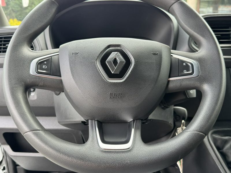 Renault Master 2.3 / 145KM Koła Bliźniacze Kontener Winda Mascott Iveco na Bliżniaku