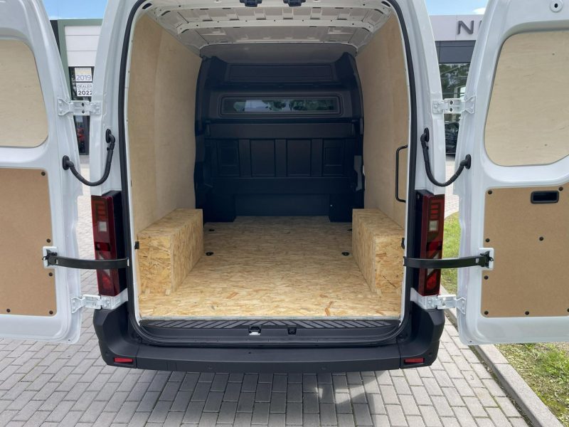 Renault Master 7 OS. FWD EXTRA 3,5T L3H2 2,0DCI 130KM