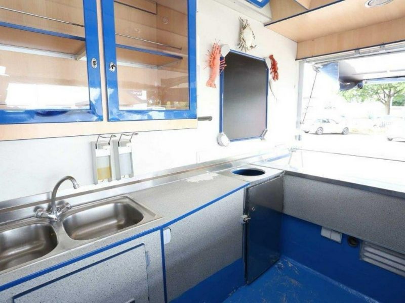 Mercedes inny Vario Autosklep Ryb Gastronomiczny Food Truck Foodtruck Sklep Borco