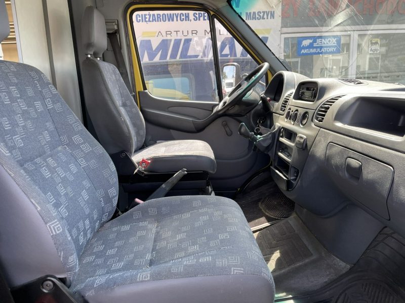 Mercedes Sprinter Autosklep piec Sklep Gastronomiczny Food Truck Foodtruck bar BORCO2006