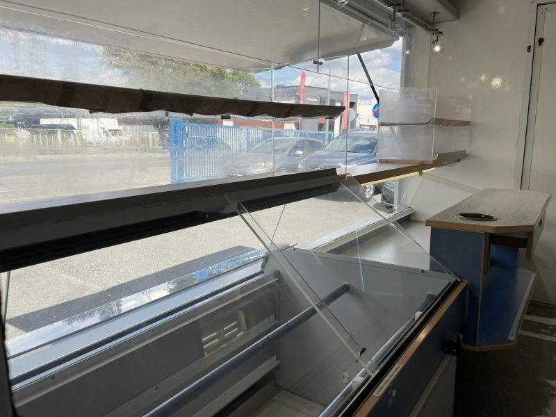 Opel Vivaro Autosklep pieczywa Sklep bar Gastronomiczny Food Truck Foodtruck 2009