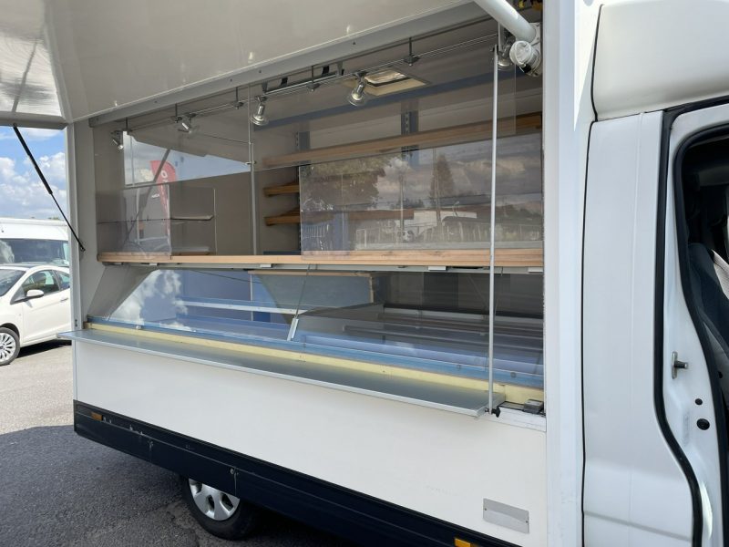 Opel Vivaro Autosklep pieczywa Sklep bar Gastronomiczny Food Truck Foodtruck 2009