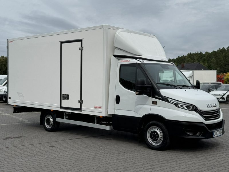 Iveco Daily 35S18 H Hi-Matic Salon PL 10-palet drzwi boczne Lampy Led Dostępny od Ręki