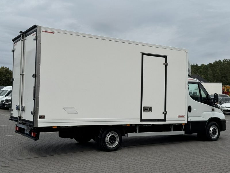 Iveco Daily 35S18 H Hi-Matic Salon PL 10-palet drzwi boczne Lampy Led Dostępny od Ręki