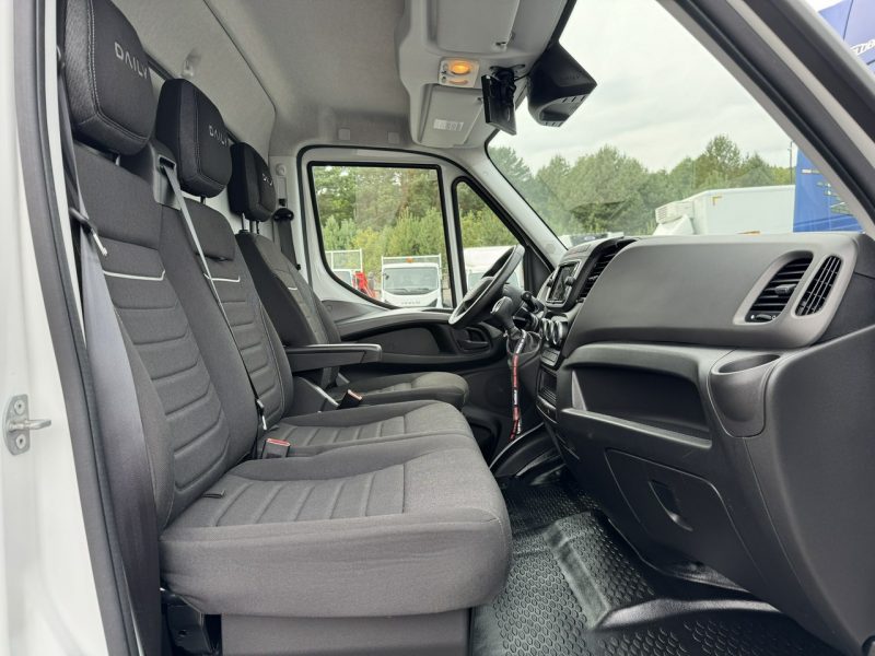 Iveco Daily 35S18 H Hi-Matic Salon PL 10-palet drzwi boczne Lampy Led Dostępny od Ręki