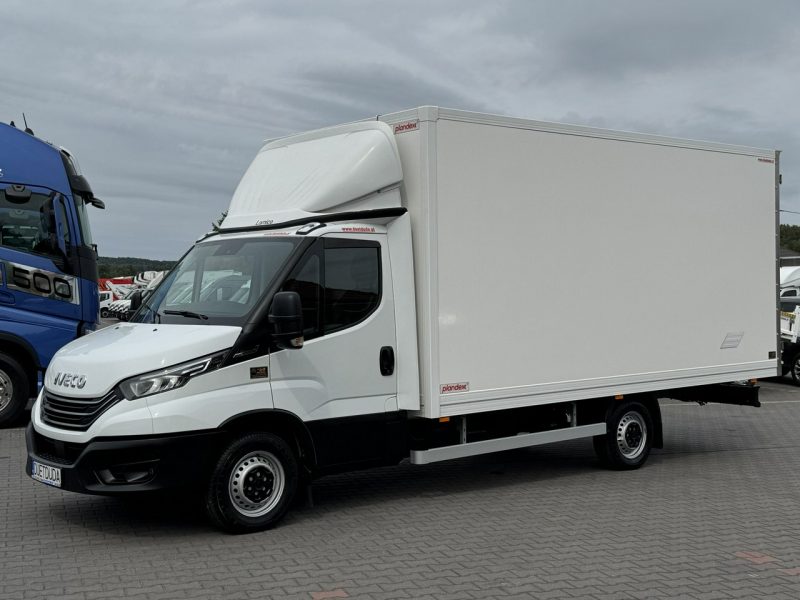 Iveco Daily 35S18 H Hi-Matic Salon PL 10-palet drzwi boczne Lampy Led Dostępny od Ręki